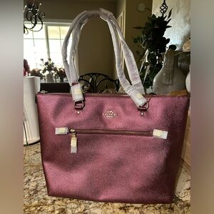 Brand new COACH Leather Gallery Tote in Metallic Wine
